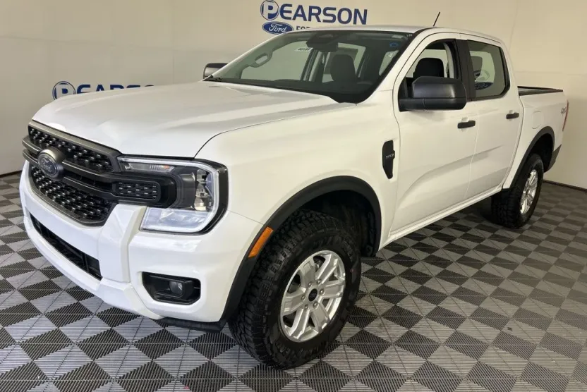 2025 Ford Ranger XL photo 1