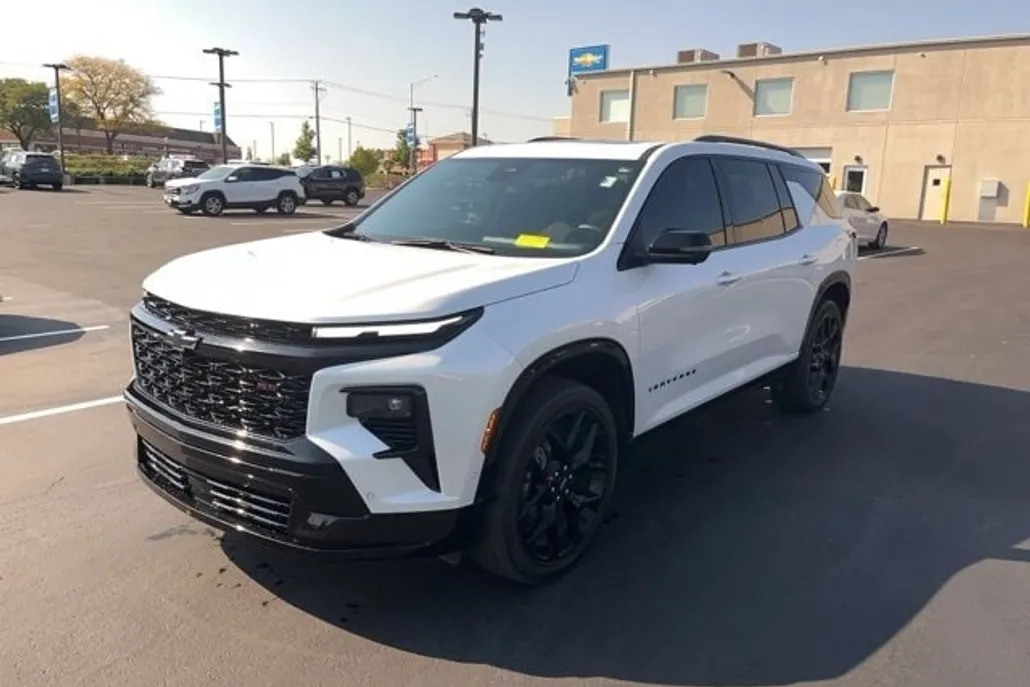 2024 Chevrolet Traverse RS photo 1