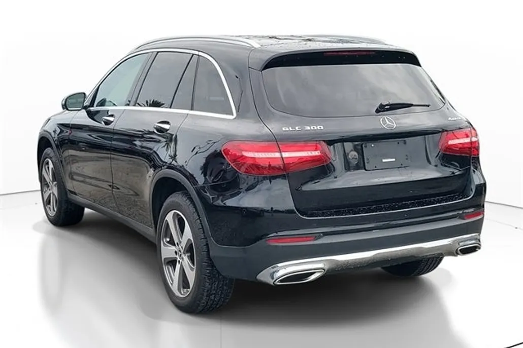 2019 Mercedes Benz GLC 300 photo 1