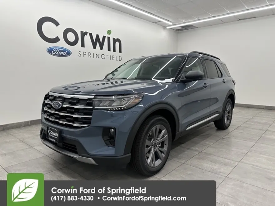 2025 Ford Explorer photo 1