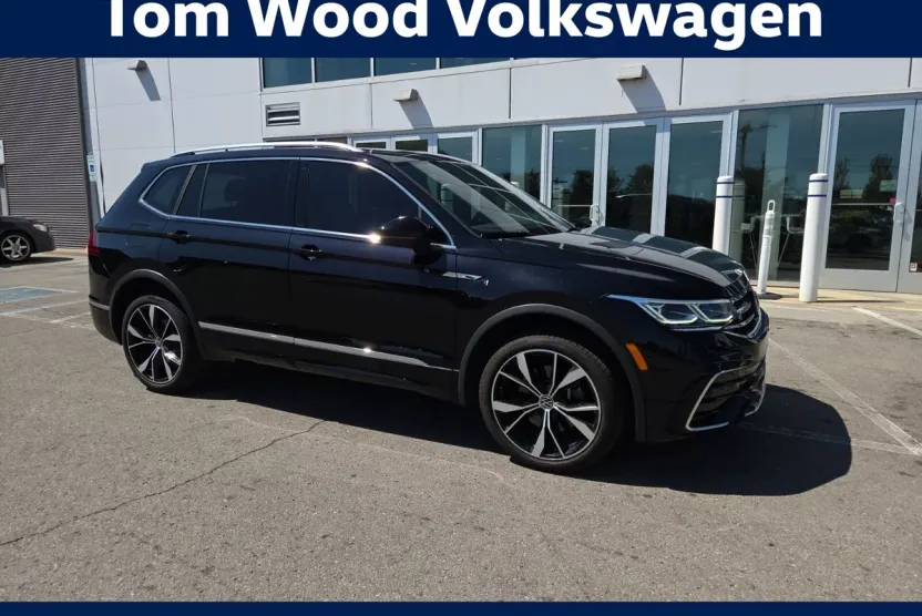 2023 Volkswagen Tiguan SEL R-Line Black photo 1