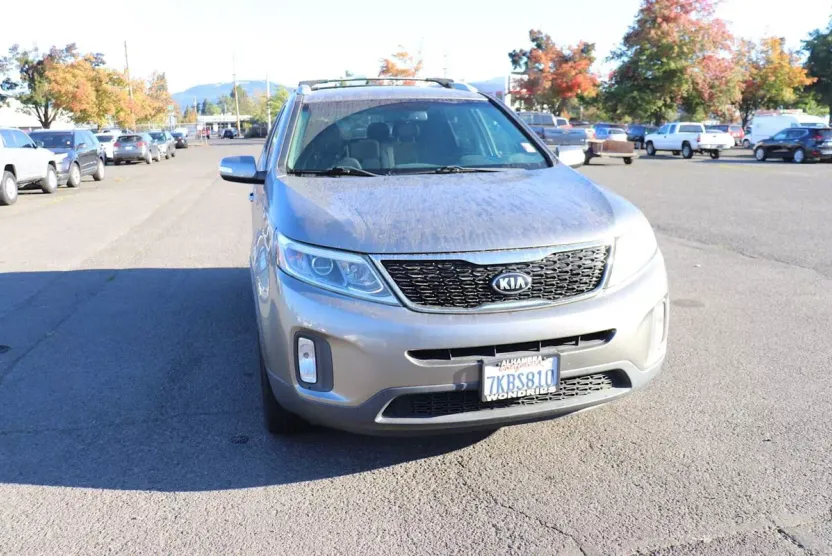 2015 Kia Sorento LX photo 1