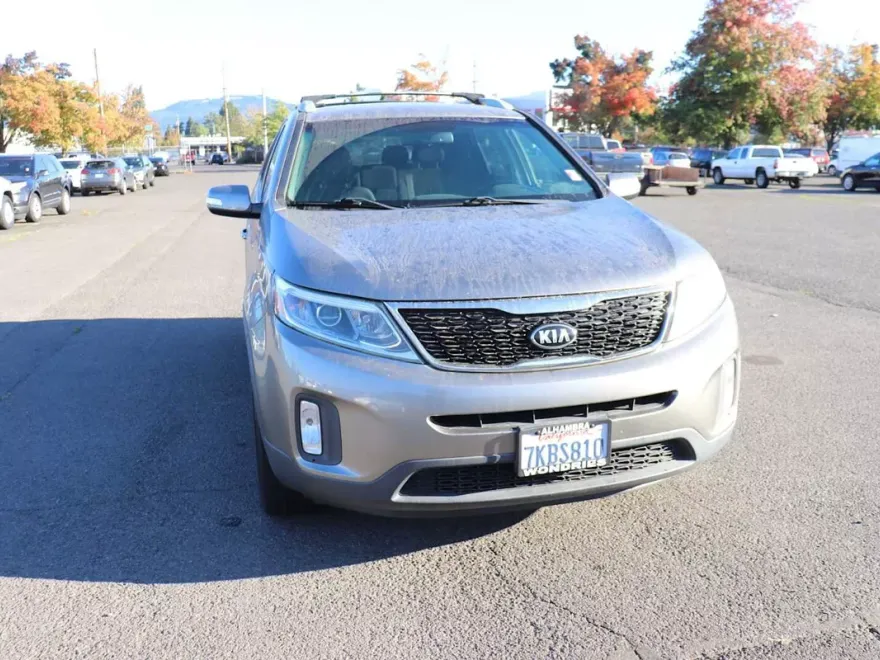 2015 Kia Sorento LX photo 1