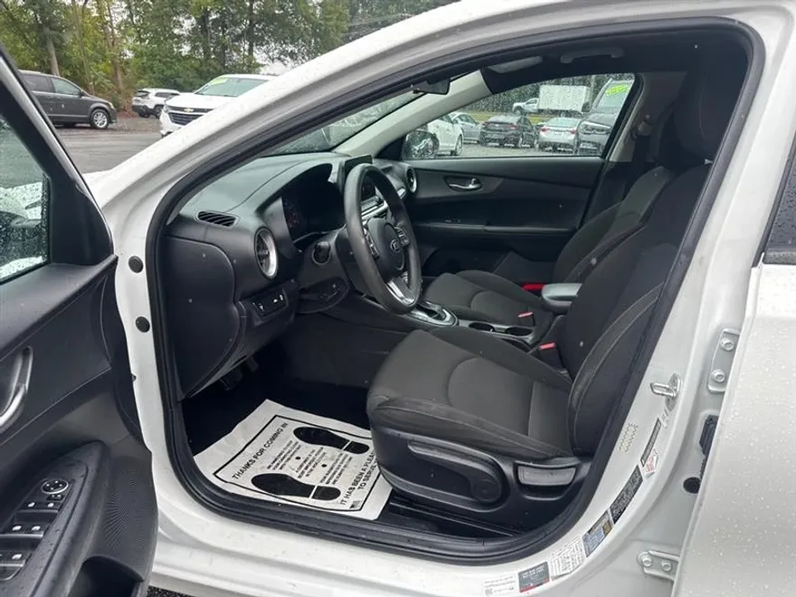 2021 Kia Forte FE photo 8
