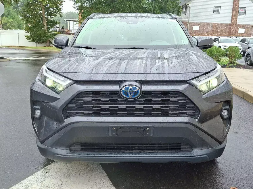 2022 Toyota RAV4 Hybrid XLE Premium photo 1