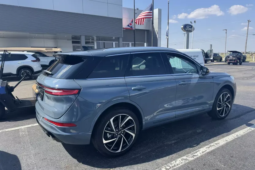 2024 Lincoln Corsair Grand Touring photo 1