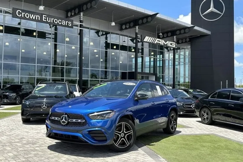 2025 Mercedes Benz GLA 250 4MATIC photo 1
