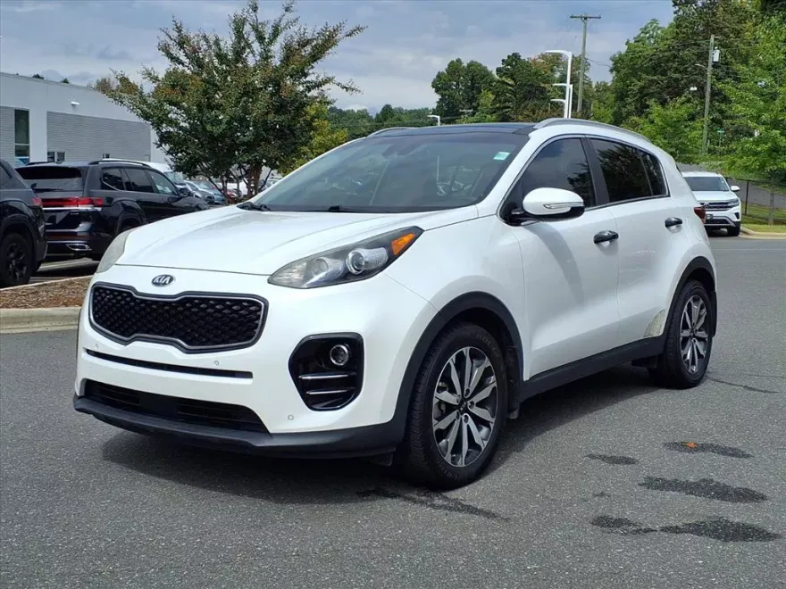 2017 Kia Sportage EX photo 1