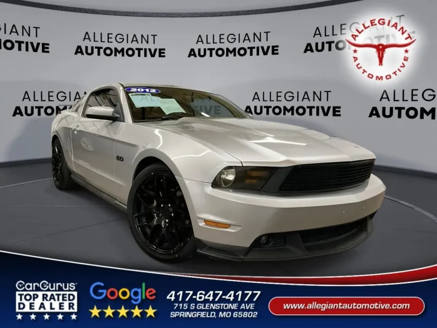 2012 Ford Mustang GT Premium photo 1