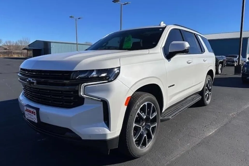 2022 Chevrolet Tahoe RST photo 1