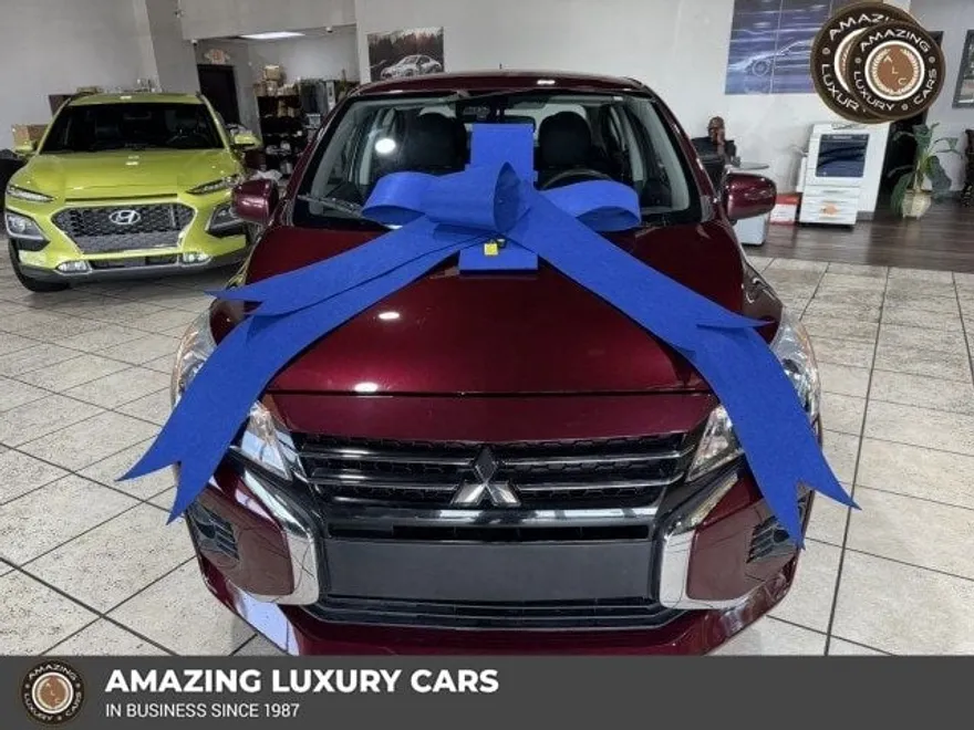 2024 Mitsubishi Mirage G4 ES photo 1