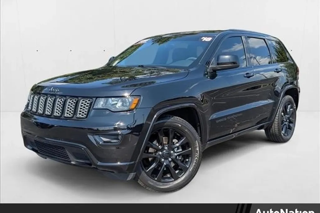 2018 Jeep Grand Cherokee Altitude photo 1