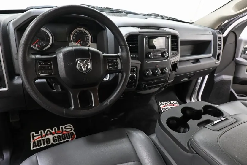2019 Ram 1500 Classic Tradesman photo 1