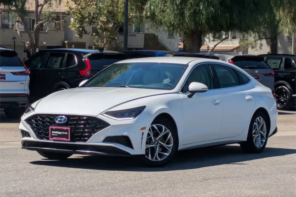 2023 Hyundai Sonata SEL photo 1