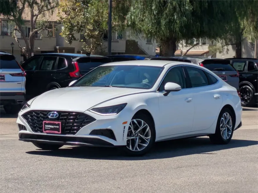 2023 Hyundai Sonata SEL photo 1
