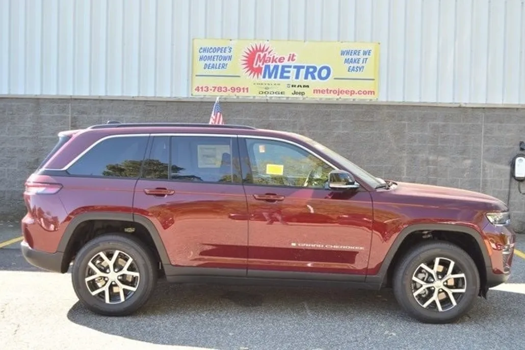 2025 Jeep Grand Cherokee Limited photo 1