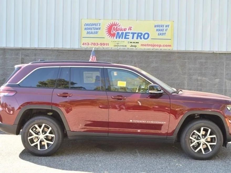 2025 Jeep Grand Cherokee Limited photo 1