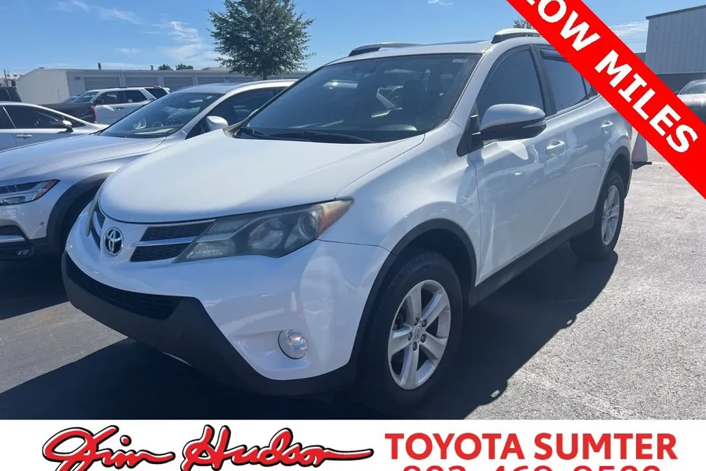 2014 Toyota RAV4 XLE photo 1