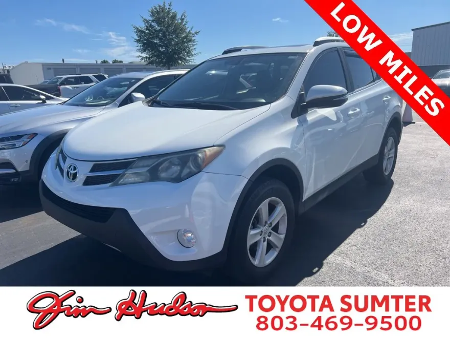 2014 Toyota RAV4 XLE photo 1