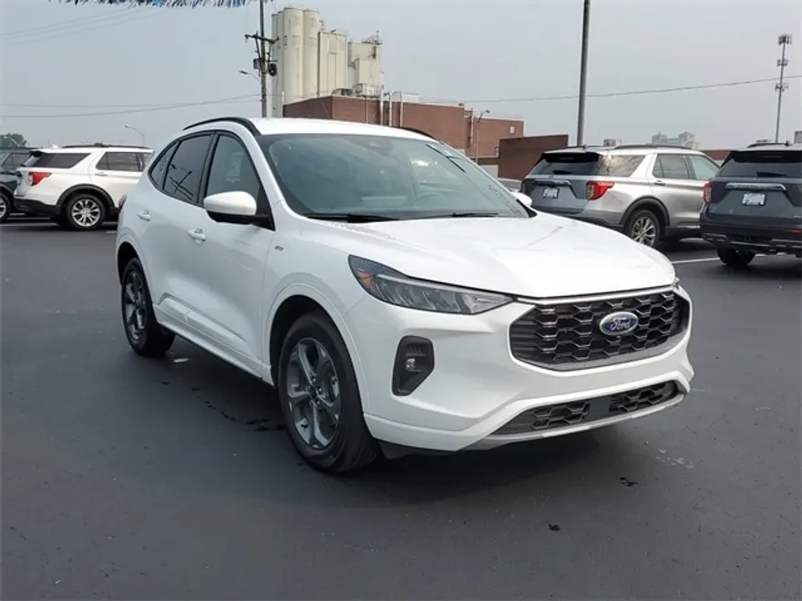 2023 Ford Escape ST-Line Select photo 1
