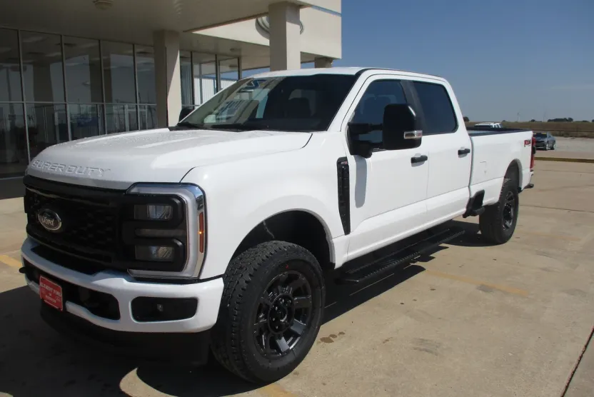 2026 Ford F-350 photo 1
