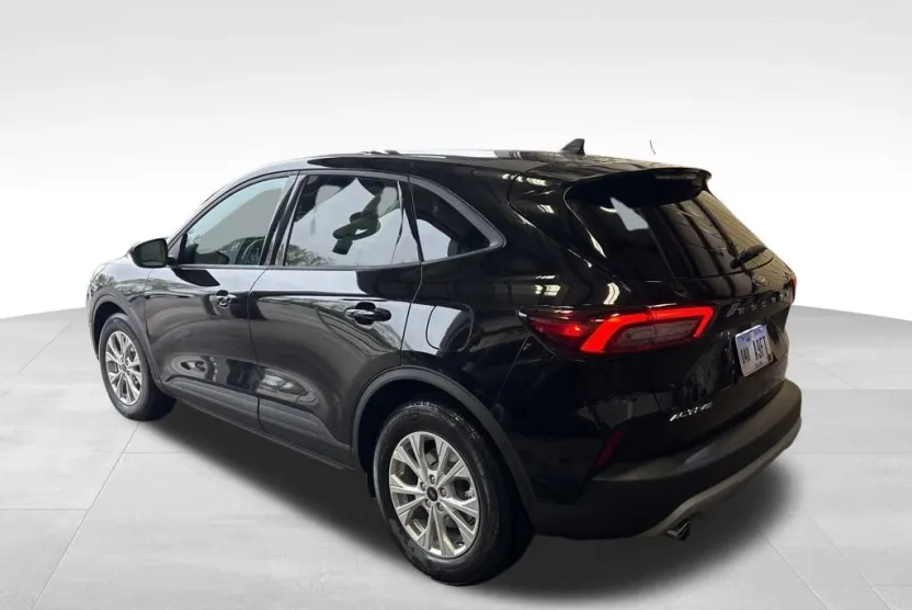 2026 Ford Escape Active photo 1