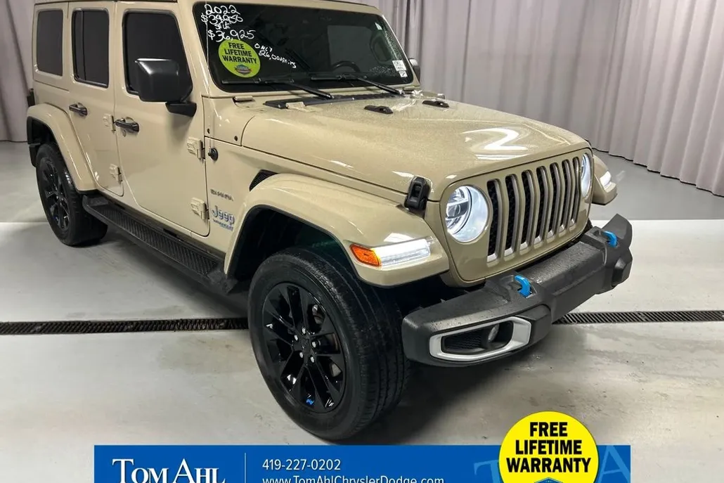 2022 Jeep Wrangler Unlimited 4xe Sahara photo 1