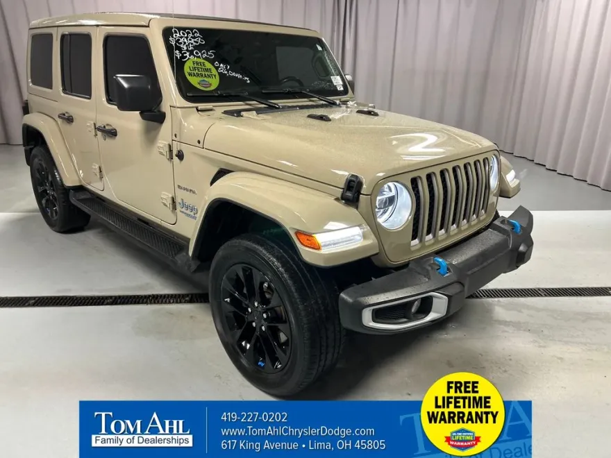2022 Jeep Wrangler Unlimited 4xe Sahara photo 1