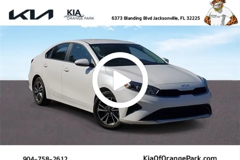 2024 Kia Forte LXS photo 1