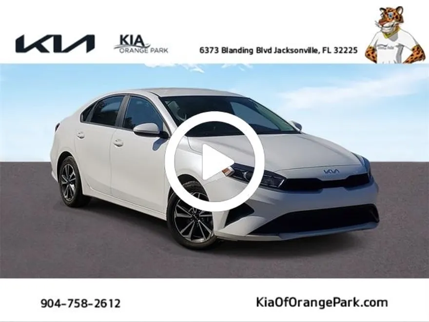 2024 Kia Forte LXS photo 1