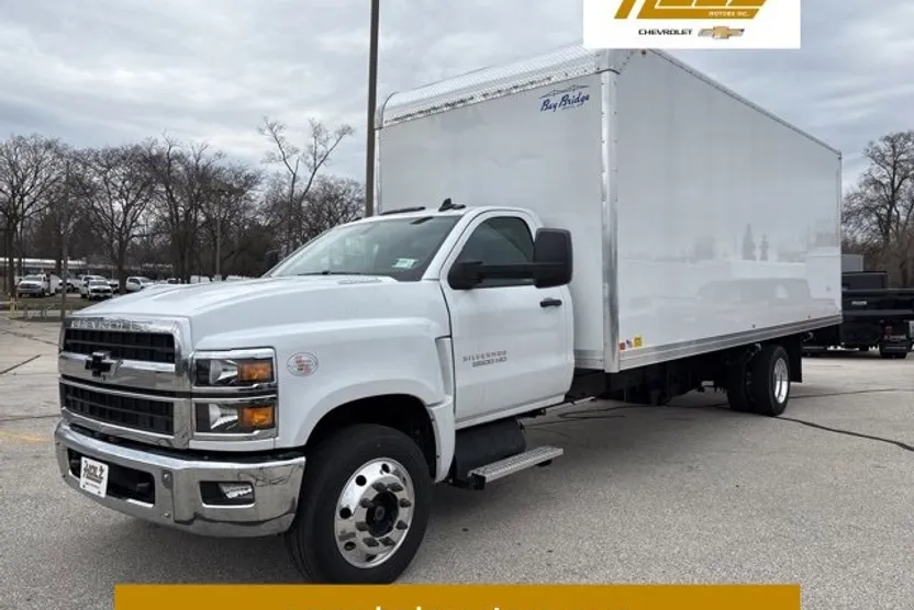 2024 Chevrolet Silverado 6500HD LT photo 1