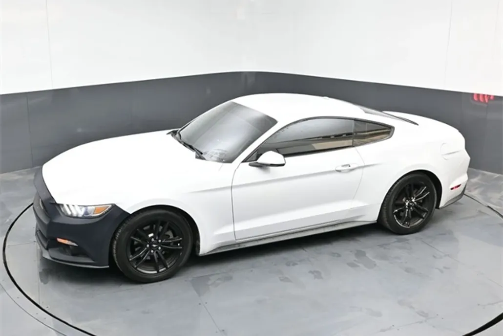 2017 Ford Mustang EcoBoost Premium photo 1