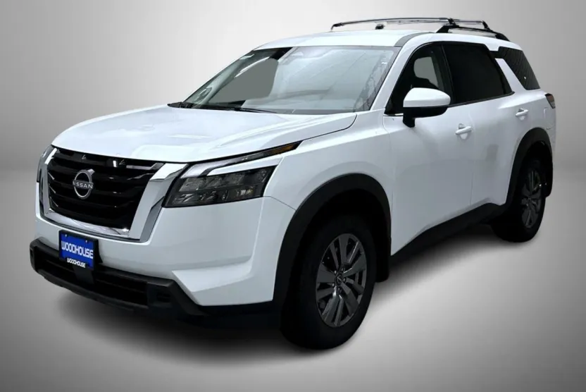 2025 Nissan Pathfinder SV photo 1