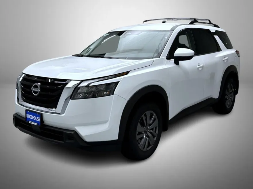 2025 Nissan Pathfinder SV photo 1