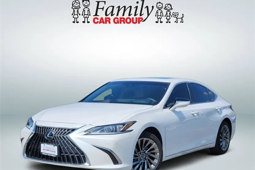 2024 Lexus ES 300h Luxury photo 1