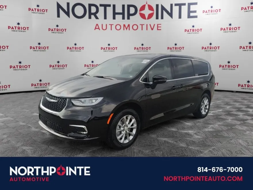 2026 Chrysler Pacifica photo 1