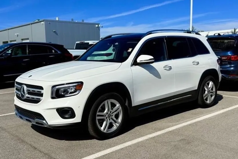 2022 Mercedes Benz GLB 250 photo 1