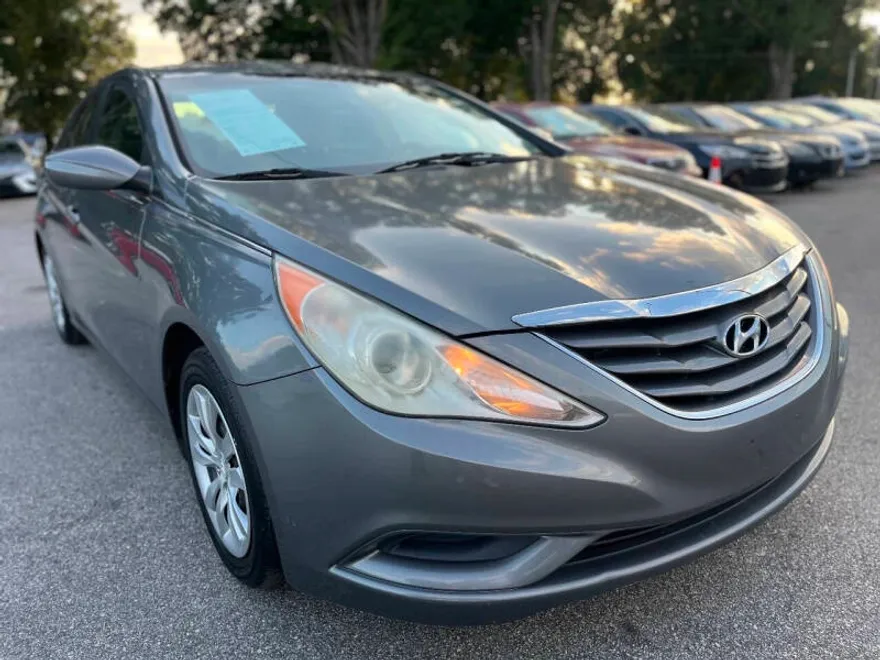 2013 Hyundai Sonata GLS photo 1
