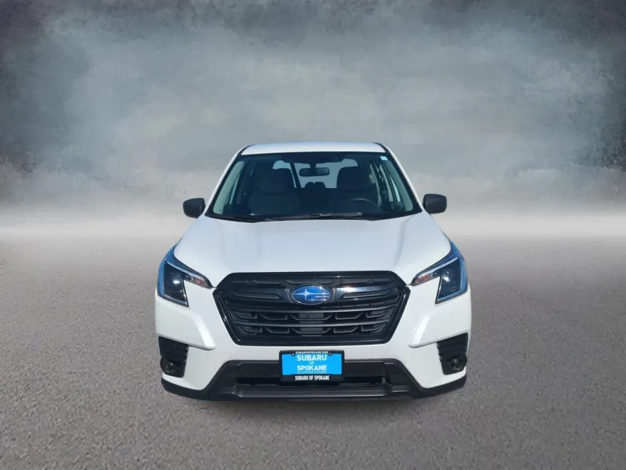 2024 Subaru Forester Base photo 1