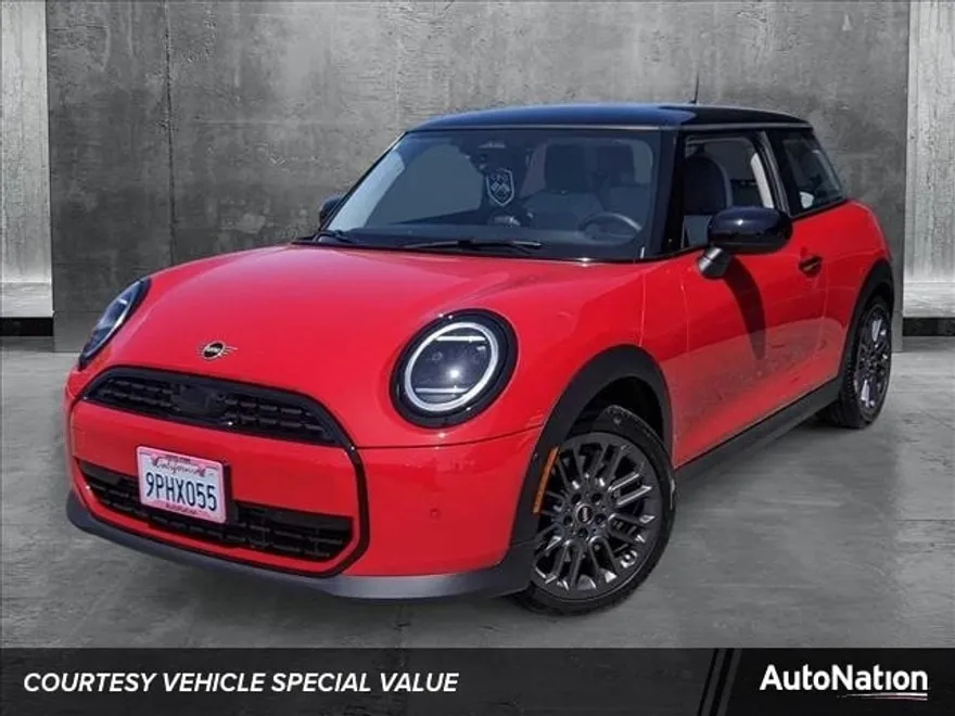 2025 Mini Cooper 2 Door Hardtop Signature photo 1