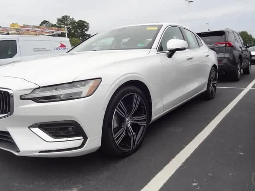 2021 Volvo S60 Inscription photo 1