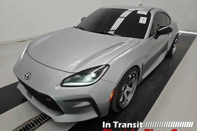 2023 Toyota GR86 Premium photo 1