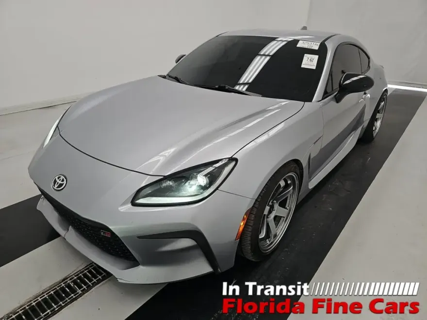 2023 Toyota GR86 Premium photo 1
