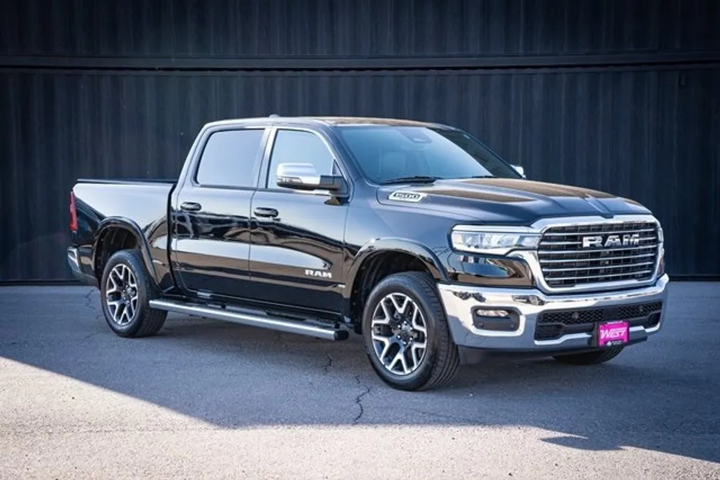2025 Ram 1500 Laramie photo 1