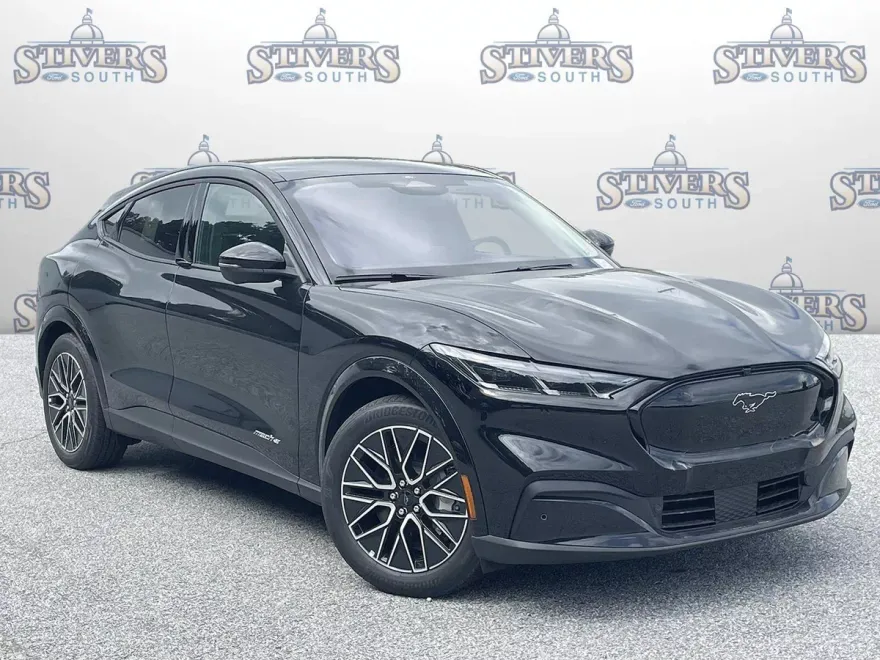 2025 Ford Mustang Mach-E Premium photo 1