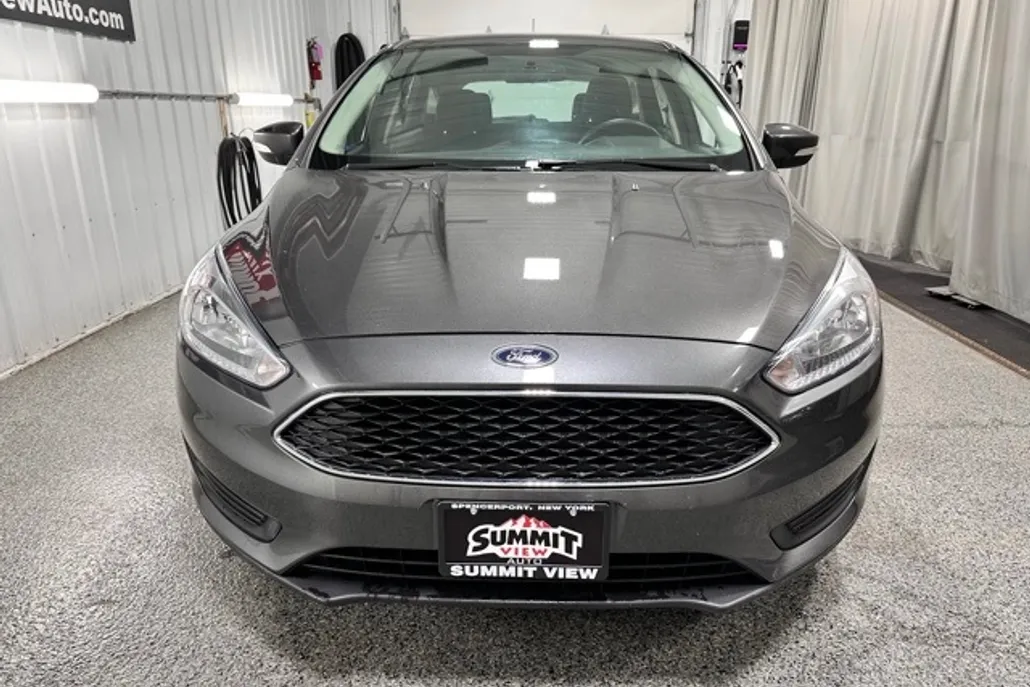 2015 Ford Focus SE photo 1