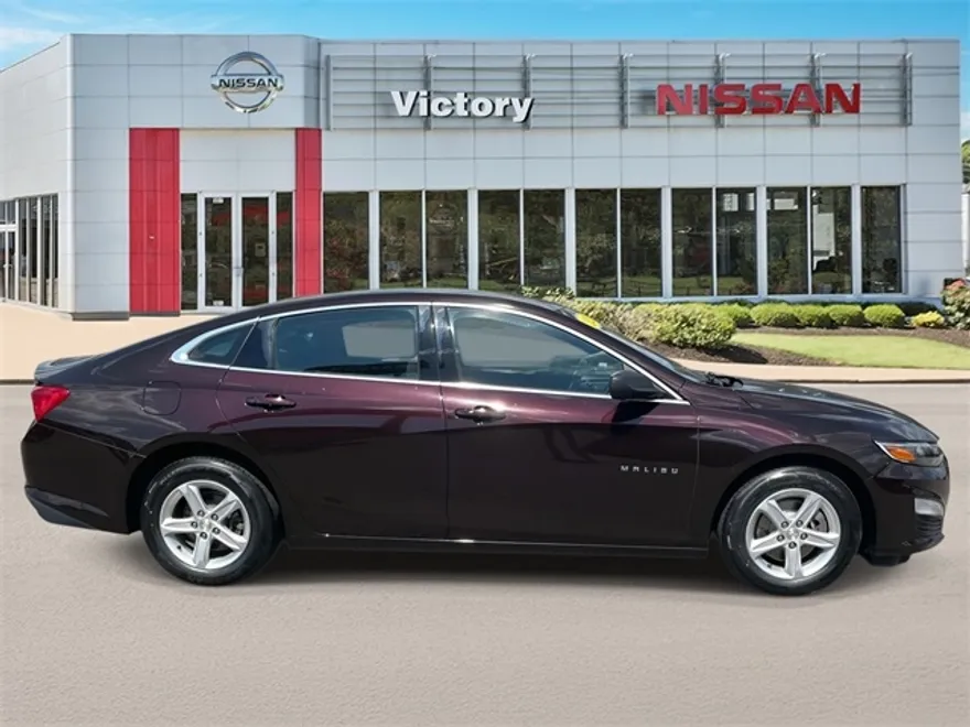 2020 Chevrolet Malibu LS photo 1