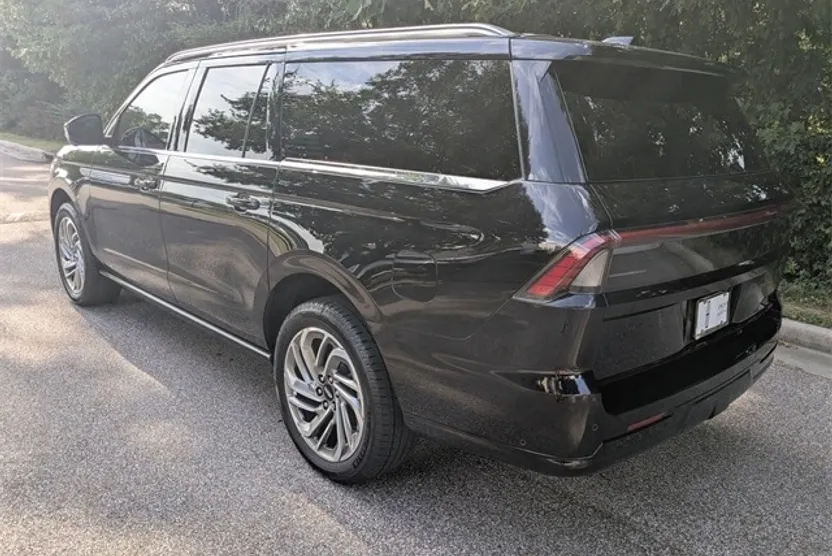 2025 Lincoln Navigator L Reserve photo 1
