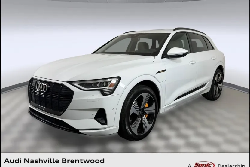 2023 Audi e-tron Premium Plus photo 1