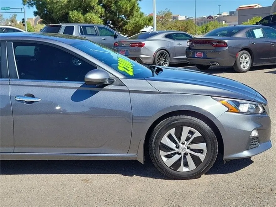 2020 Nissan Altima 2.5 S photo 1